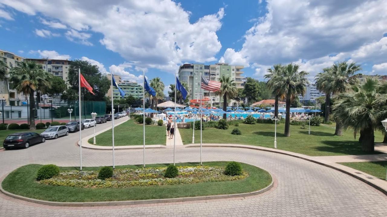 Adriatik Hotel, BW Premier Collection Durres Bagian luar foto